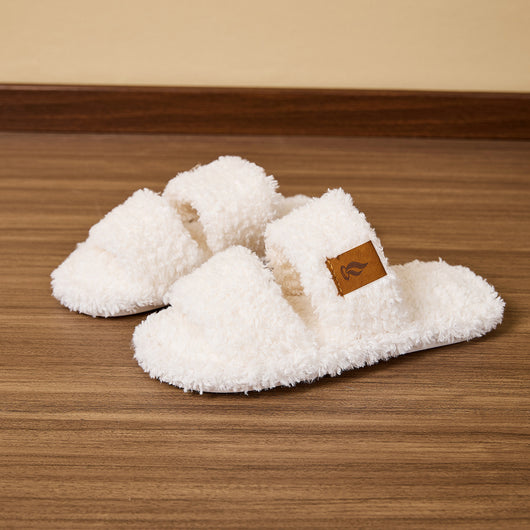 Azüria Plush Slippers