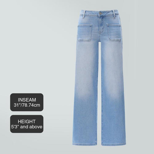 Women’s Curve-Hugging Wide-Leg Jeans