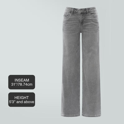 Women’s Curve-Hugging Wide-Leg Jeans