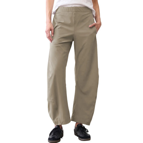 Azuria Women Mid Rise Barrel Travel Pants
