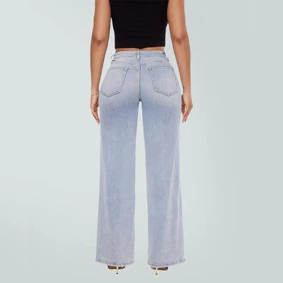 Women’s Curve-Hugging Wide-Leg Jeans